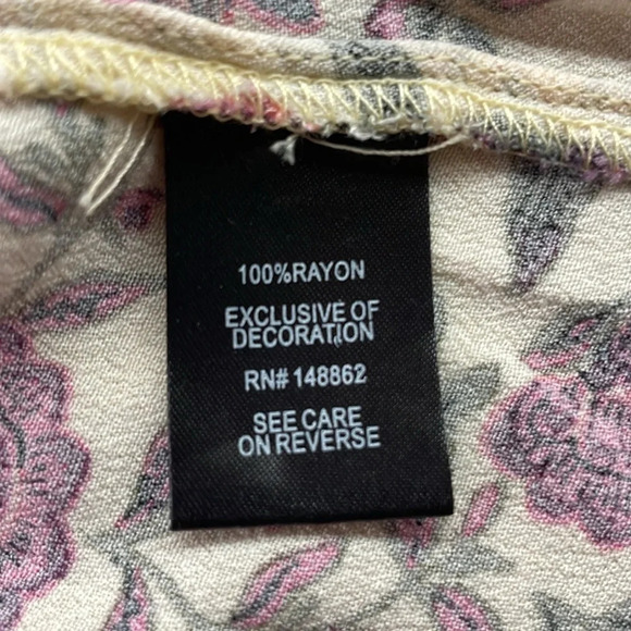 Torrid Women Floral Blouse Long Sleeve Rayon V-Neck Embroidered Purple Size 2/2X - Picture 9 of 16